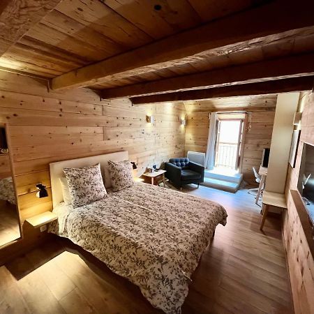 Suite "Chalet" Dans Maison De Village La Brigue Dış mekan fotoğraf